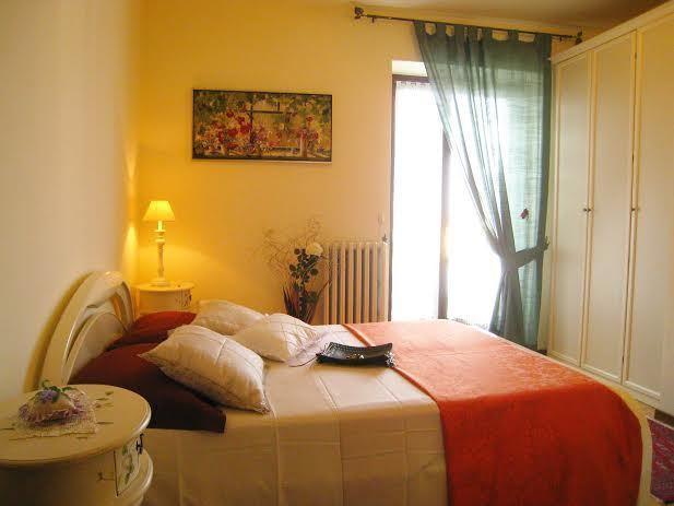 Bed And Breakfast Due Leoni Torri Del Benaco Room photo